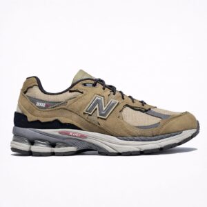 New balance 2002R